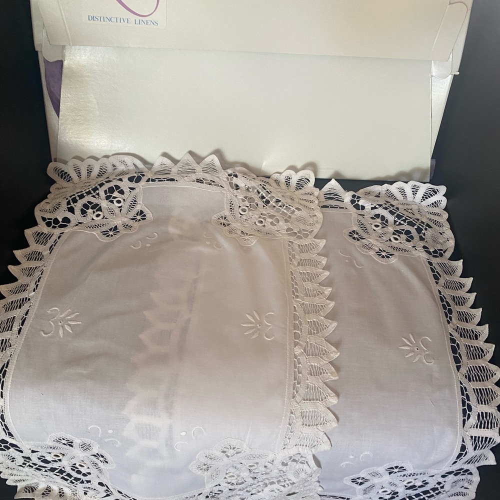 2 beautiful hand crafted placemats